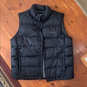 Eddie Bauer Men’s Puffer Vest